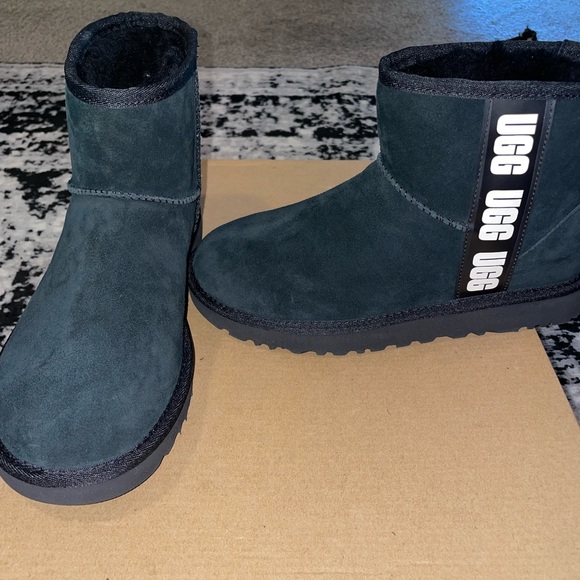 Black UGG short boots. - Picture 2 of 4